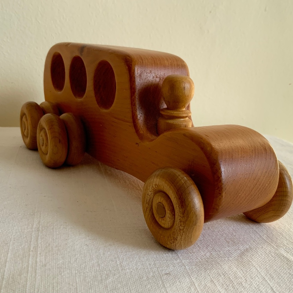 Vintage 70s wooden kid’s TOY CAR ENGINE